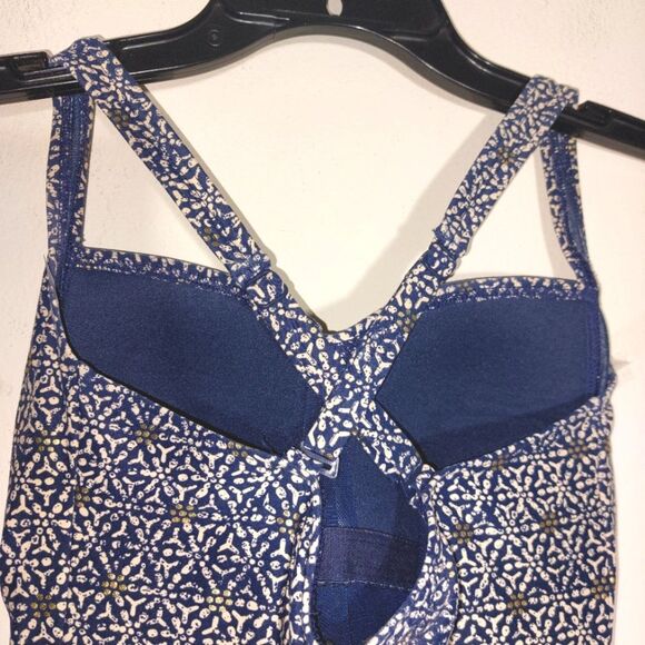NipTuck Patterned One Piece Swimsuit Navy Blue Ruched Criss Cross Back Size 6 - Picture 13 of 15